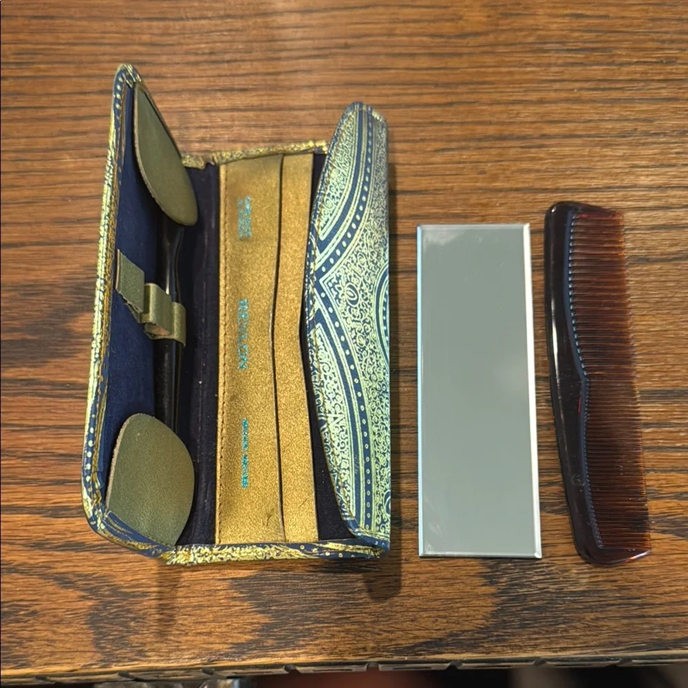 Vintage 1960’s Revlon Gold & Blue Grooming kit. Ground Leather